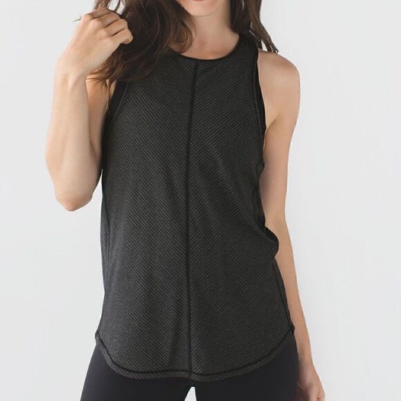 Lululemon Essence Tank   - Picture 1 of 6